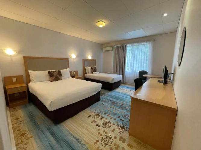 Haven Marina Motel