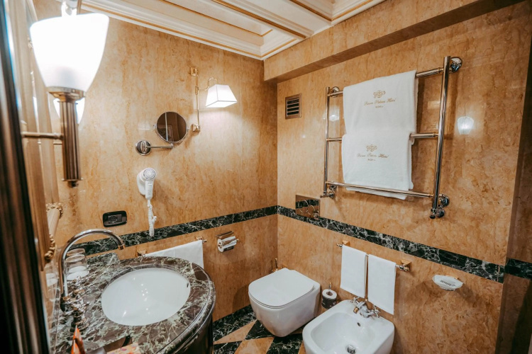 River Palace Hotel photo 11
