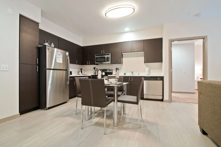 2 Bedrooms Luxury Apartment