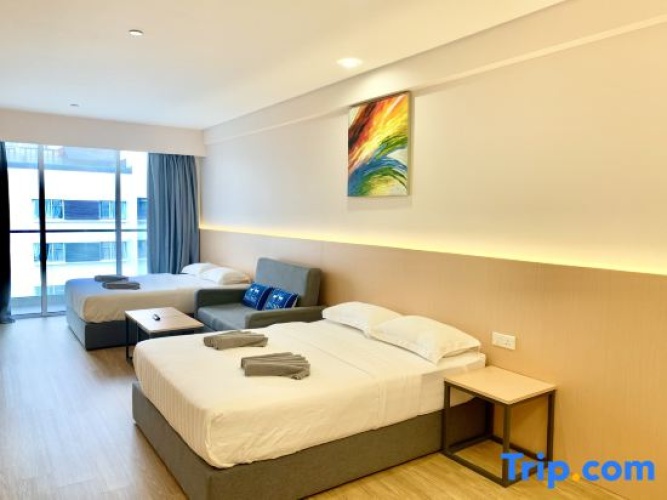 Suite with balcony