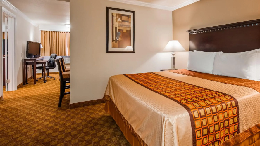 Lompoc Valley Inn & Suites