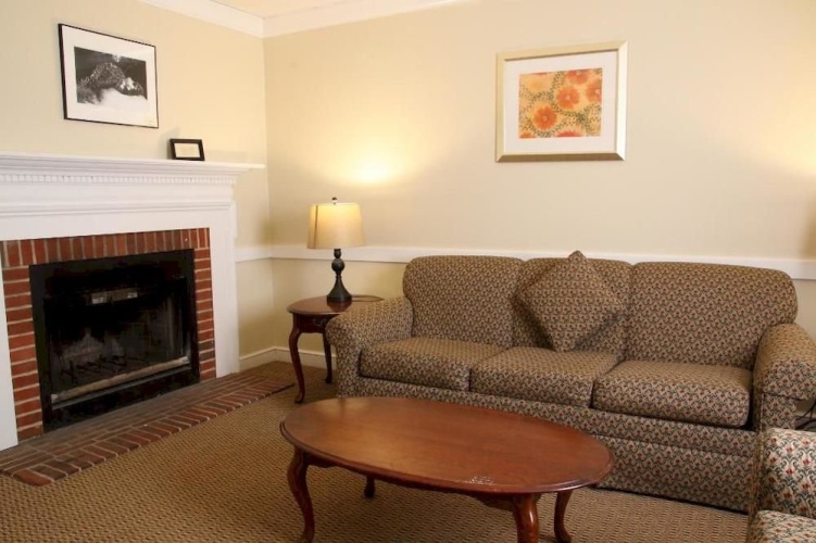 Wachusett Village Inn