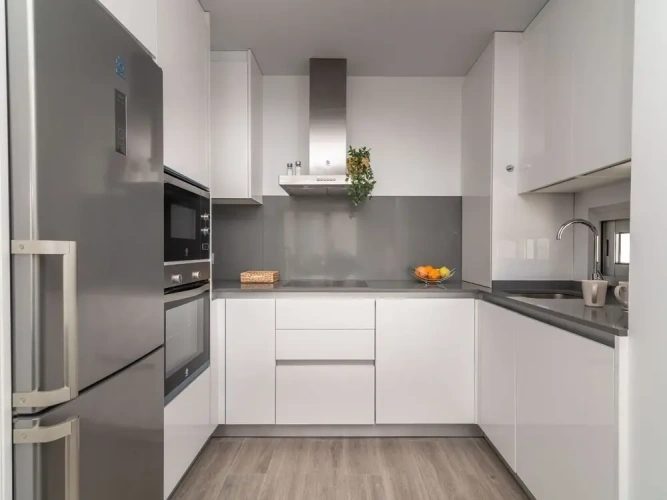 3 Bedrooms Apartment