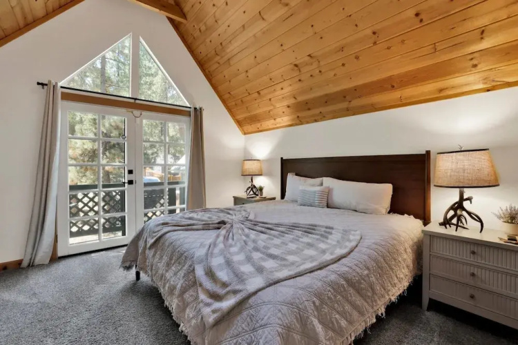 Green Canoe Cabin #2293