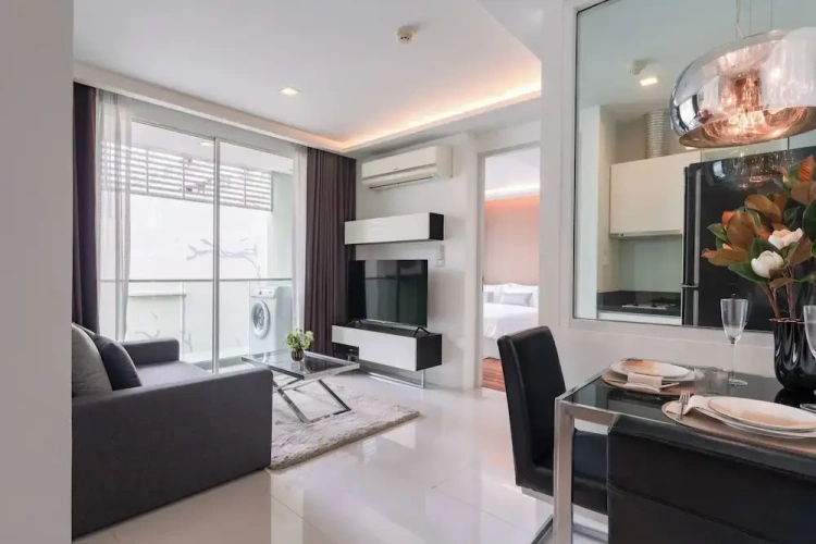 Deluxe Suite with balcony