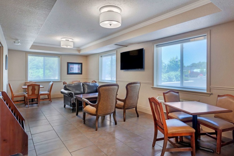 Comfort Inn & Suites Thousand Islands Harbour District photo 9