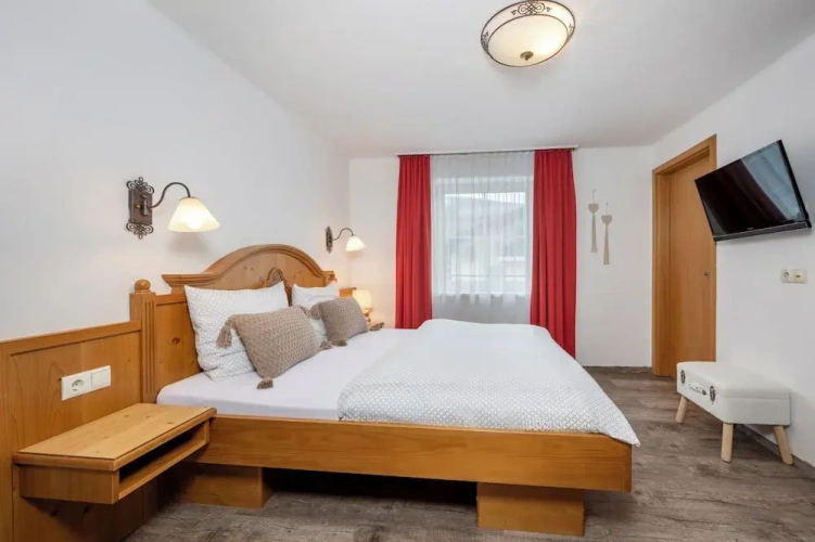 Comfort Double room with balcony and with garden view