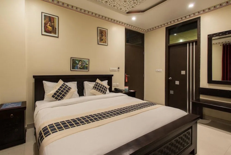 OYO 838 Hotel SuryaGarh