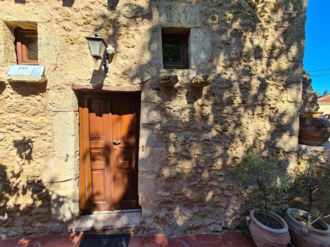 2 Bedrooms Duplex Cottage