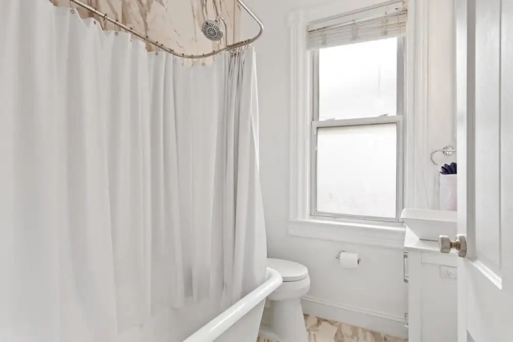 2BR Walking Score 98 King St Old Town Wifi