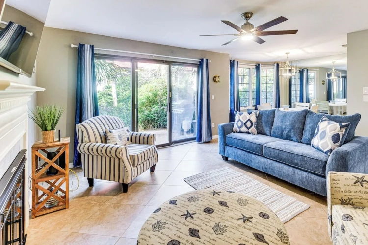 3 Bedrooms Apartment