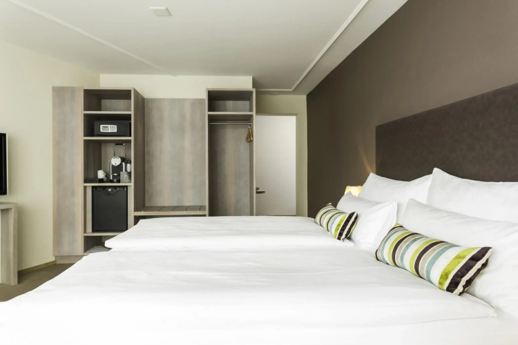 PLATZHIRSCH ZÜRICH - Downtown Boutique Hotel & Sushi Lounge