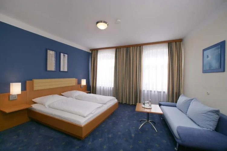 Standard Double room with view