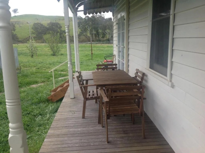 Shalva Cottage
