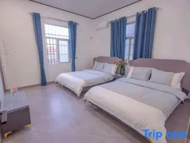 Standard Twin Family room