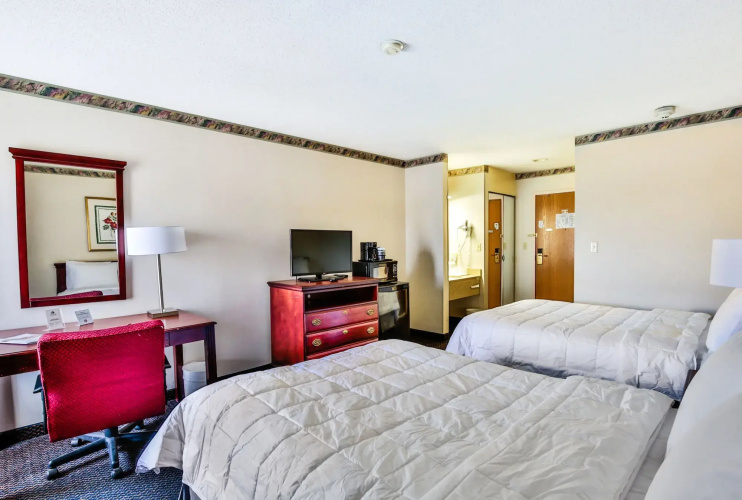 The View Inn & Suites