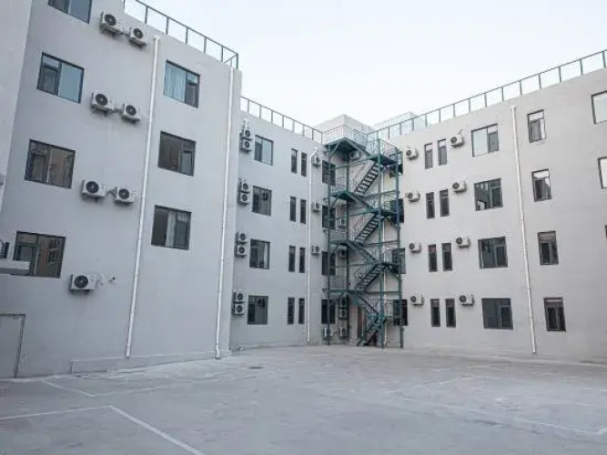 Kerry Manxin Hotel