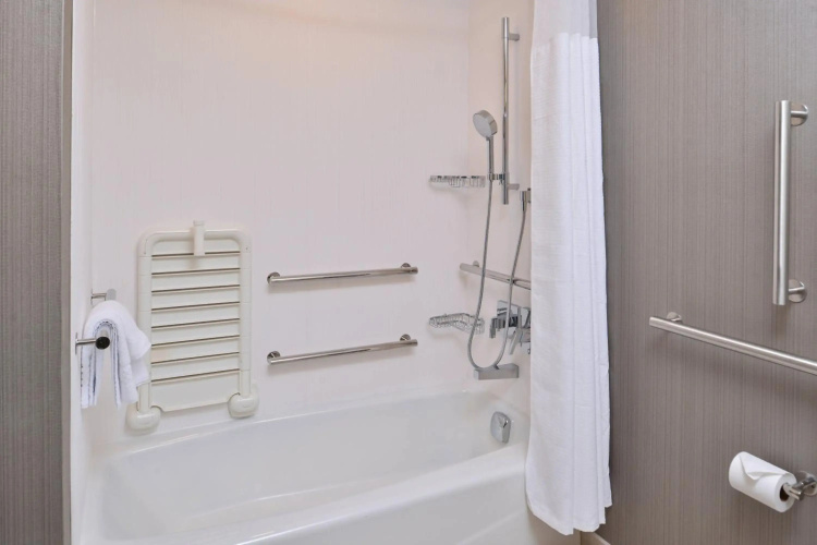 Courtyard by Marriott Kansas City Olathe