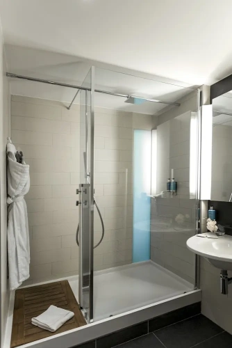 Classic Double room with balcony and with courtyard view
