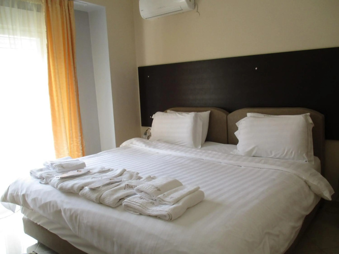Kyknos De Luxe Suites & Rooms