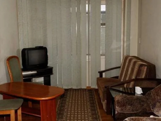 Saturn Hotel
