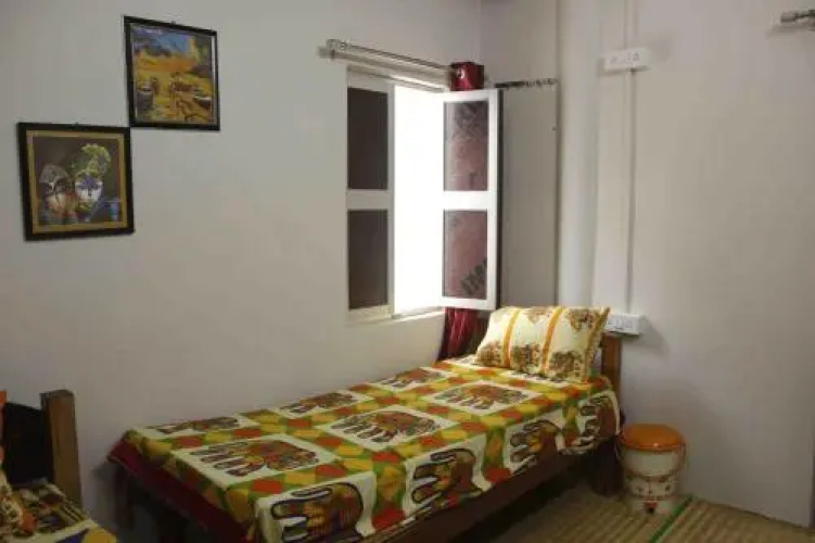 Stay Inn Hostel