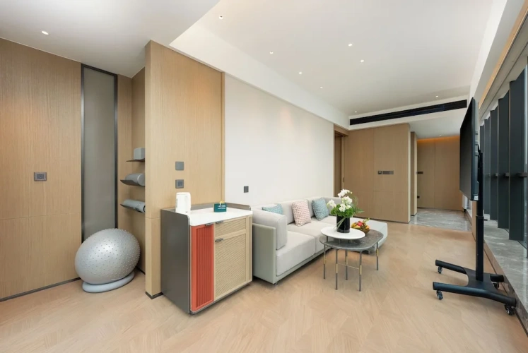 1 Bedroom Single Suite