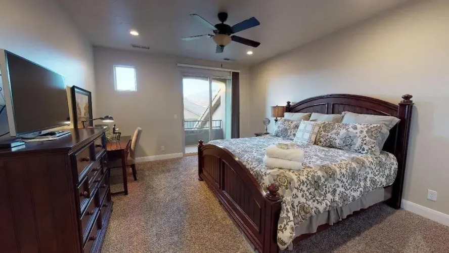 Almost Heaven 4 Bedroom Apts by RedAwning