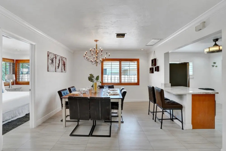 4BD House with Private Heated Pool
