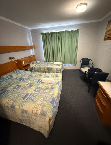 Kingston Ocean View Motel