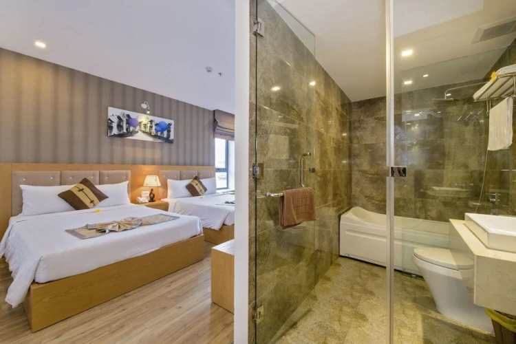 Standard Quadruple Family room with city view