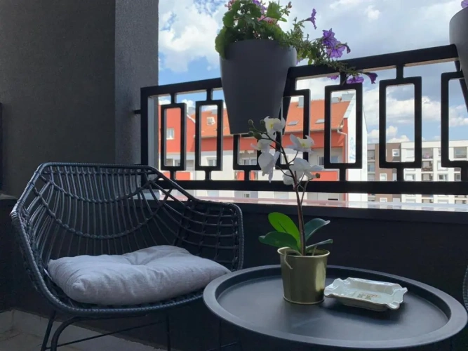 1 Bedroom Apartment