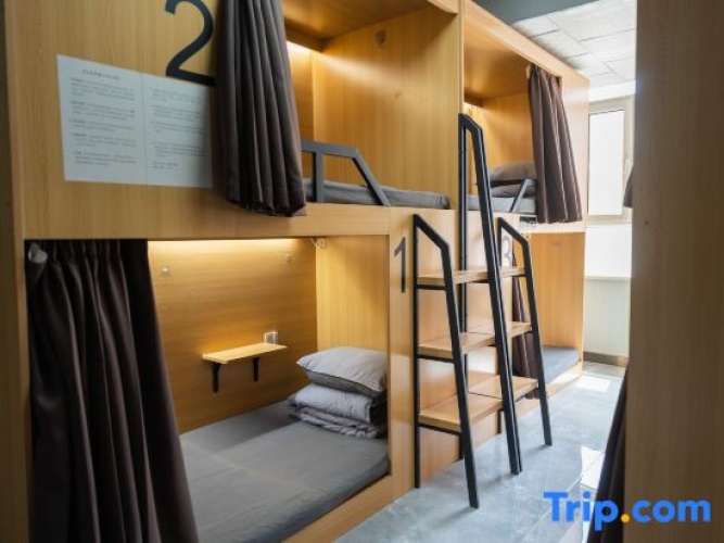 Bed in Dorm (male dorm)