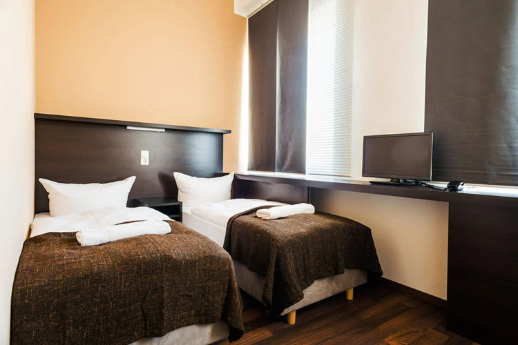 Apple City Hotel