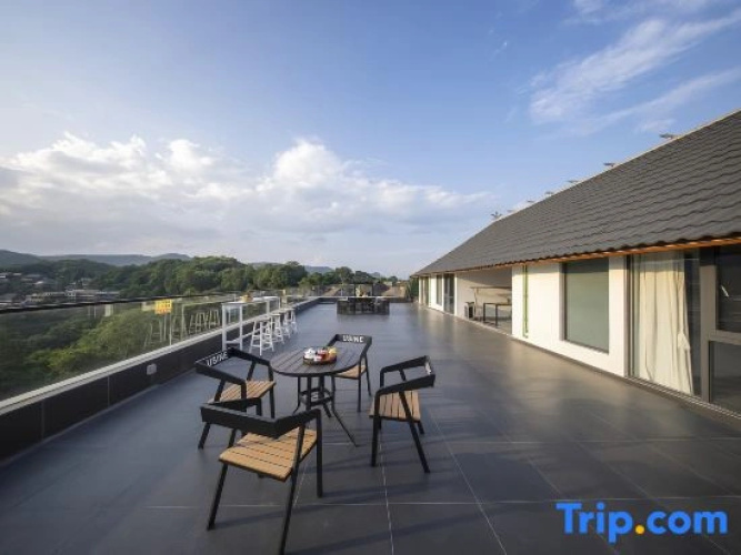 Daila Hotel (Puer Lancang Jingmaishan Ancient Tea Forest Scenic Area)