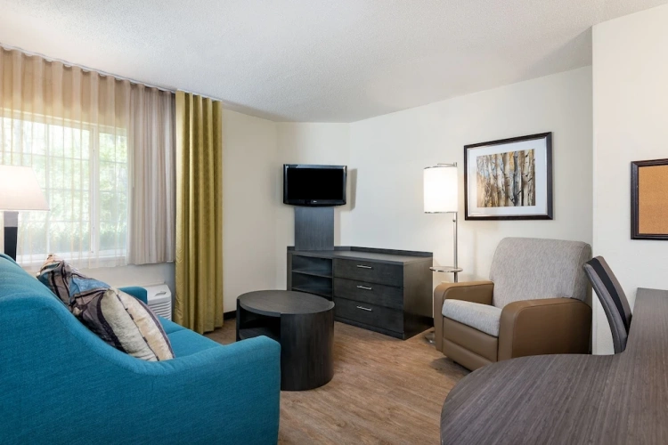 1 Bedroom Quadruple Suite