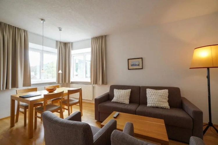 2 Bedrooms Double Suite