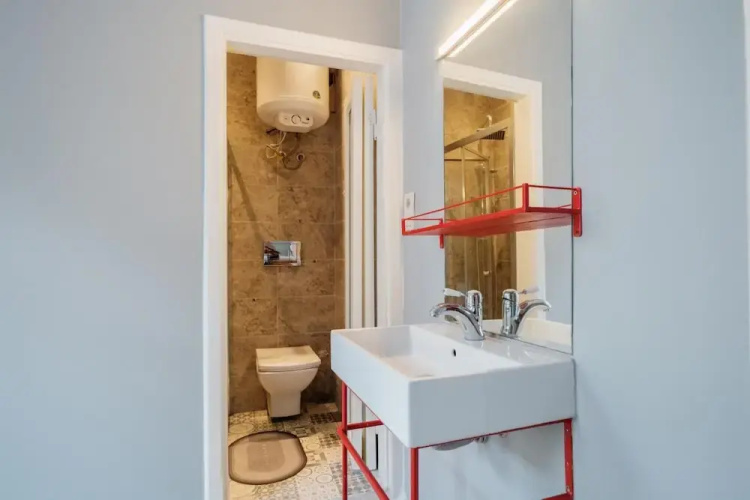 Rustic Stone Flat 5 min to Taksim Square