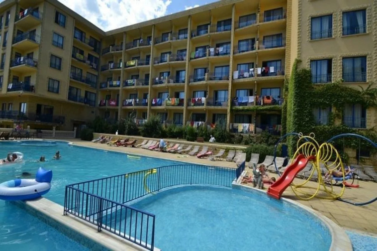 Dana Palace