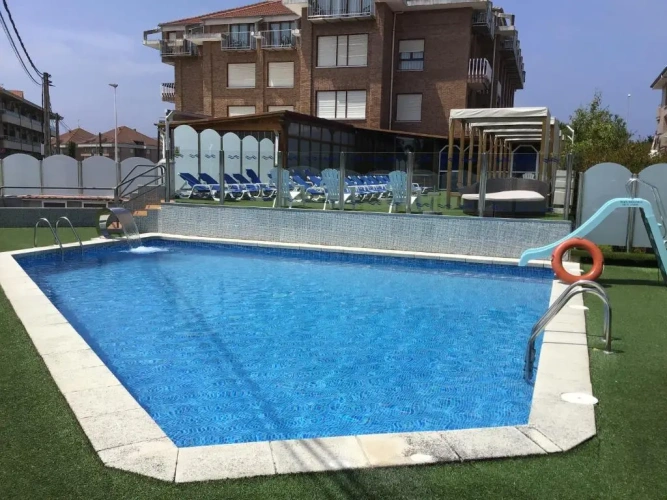 2 Bedrooms Apartment