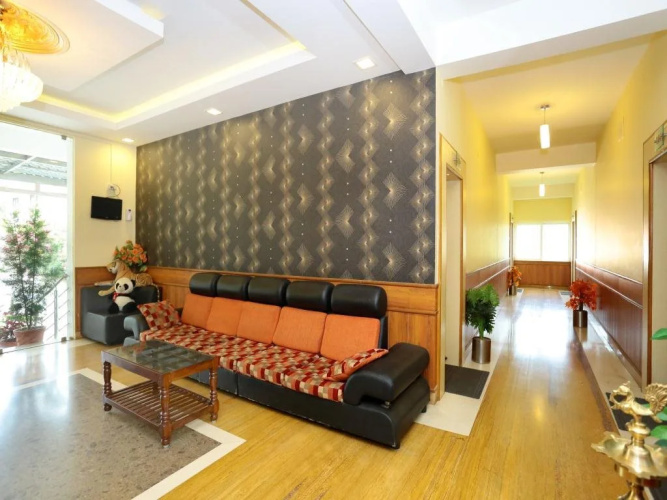 Vihal Estancia Holiday Inn