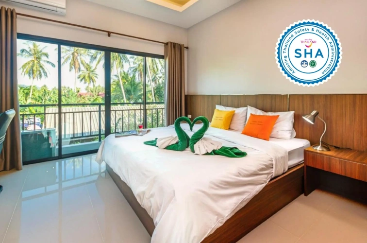 1 Bedroom Suite with balcony and with mountain view