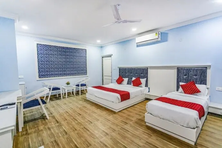 Fabhotel Prime Manor