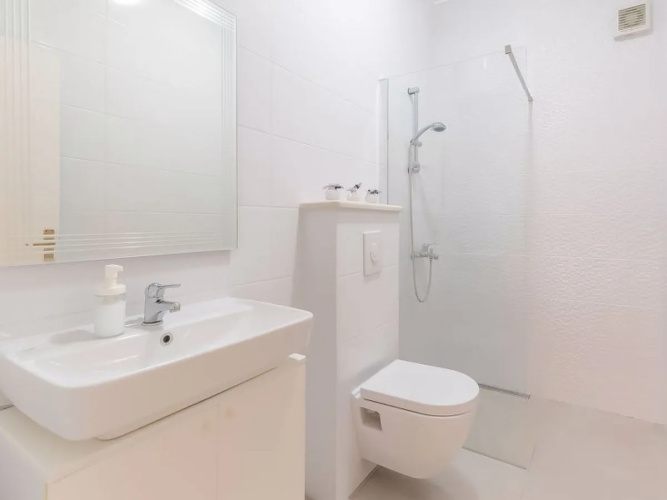 Villa 2 Pools 25951
