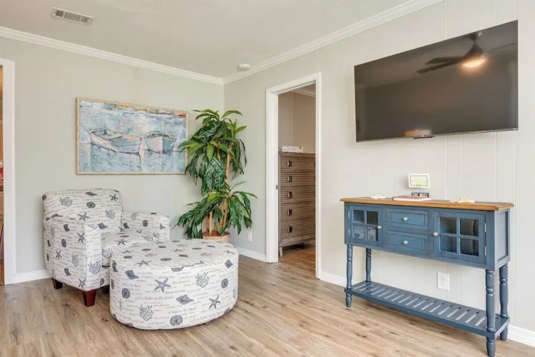 3 Bedrooms Cottage