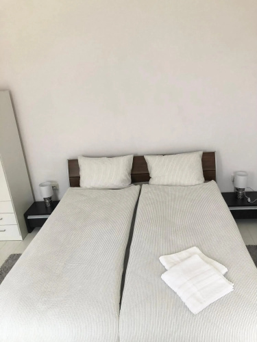 SMART GuestHouse