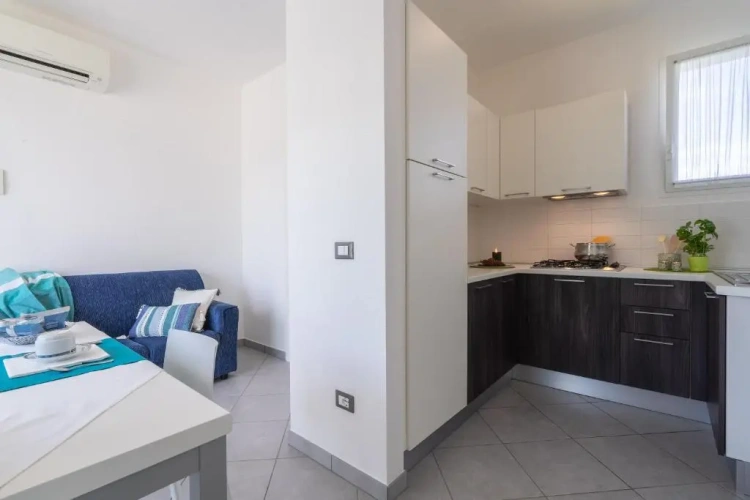 2 Bedrooms Apartment