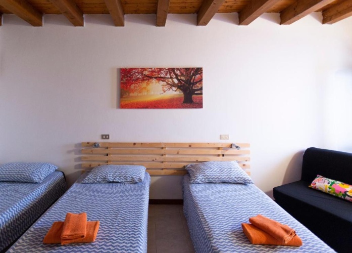 2 Bedrooms Apartment