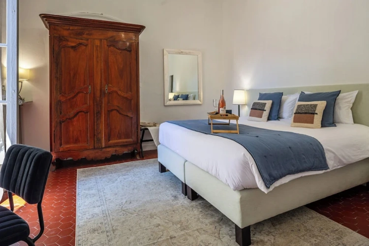 Deluxe Double room with courtyard view