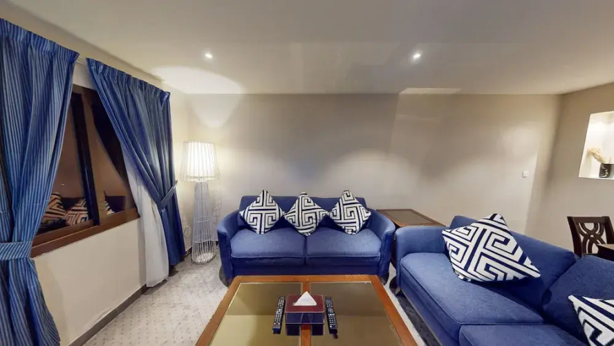 Royal Lazure Resort